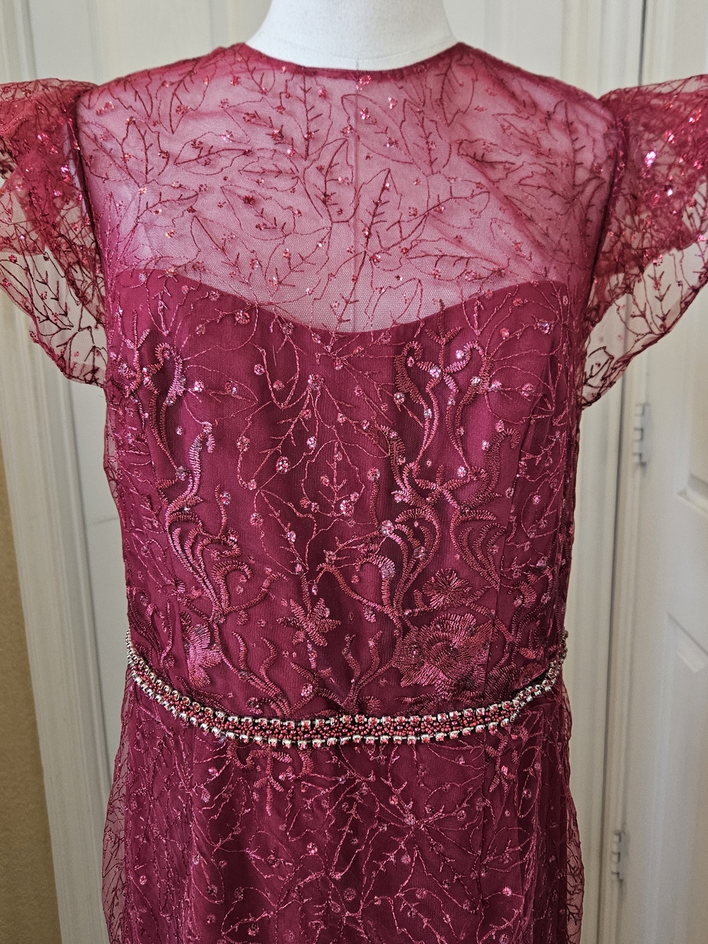 Mac Duggal Evening Gown – Size 10 – Elegant Embellished Formal Dress - Picture 4 of 15